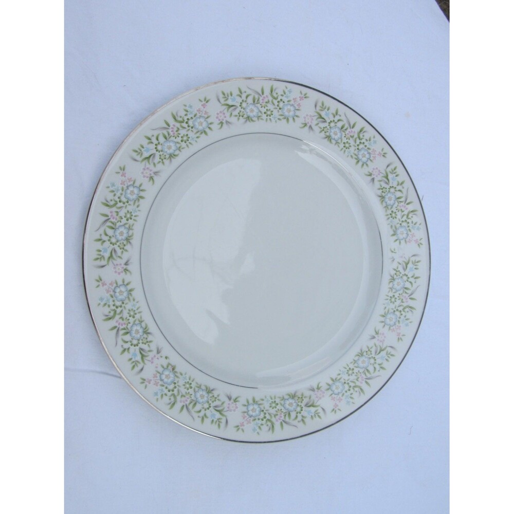 Taihei Springtime- 6 Piece Place Setting - Picture 2 of 5